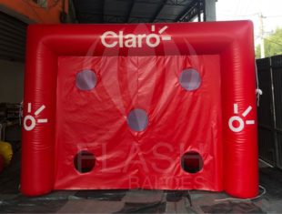 Brinquedos Interativos - Chute ao Gol Claro